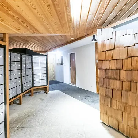 Résidence Reine Blanche - Location: Avec Chambre, Balcon Au Sud, Bordure De Pistes Mae-9052