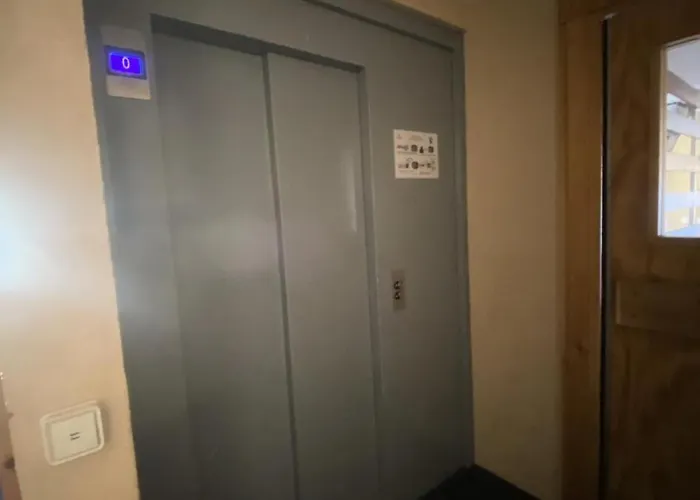 Résidence Reine Blanche - Location: Avec Chambre, Balcon Au Sud, Bordure De Pistes Mae-9052 *